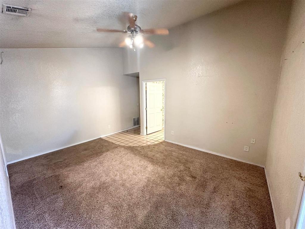 420 E 2nd Street Property Photo 13