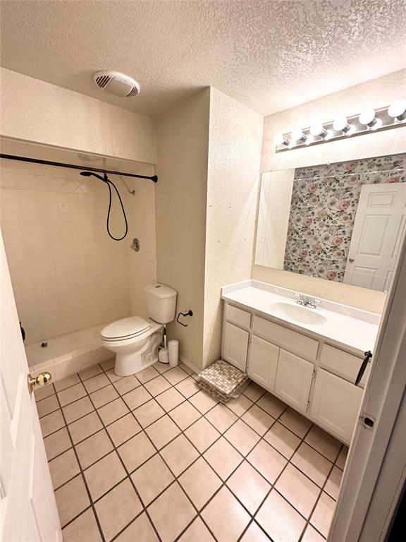 420 E 2nd Street Property Photo 16