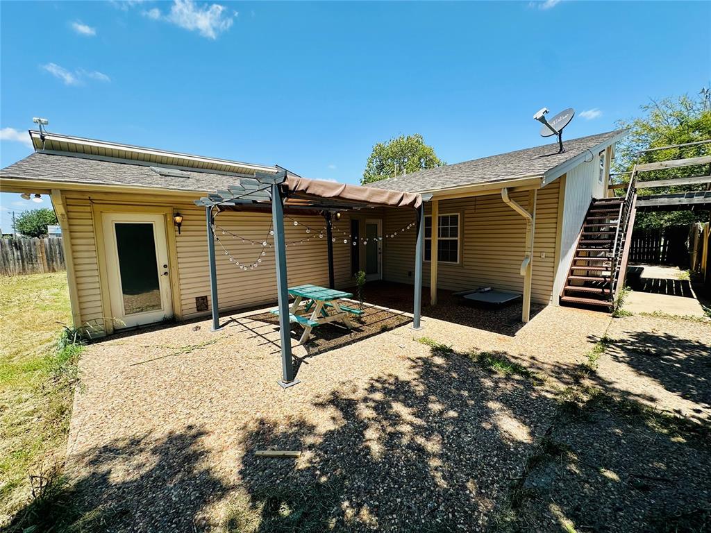 420 E 2nd Street Property Photo 26