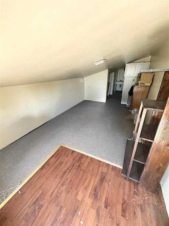 420 E 2nd Street Property Photo 28