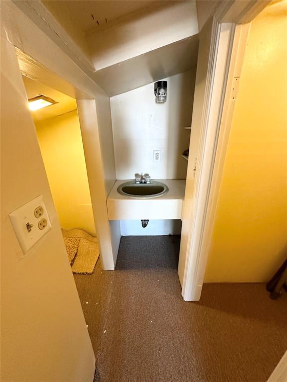 420 E 2nd Street Property Photo 29