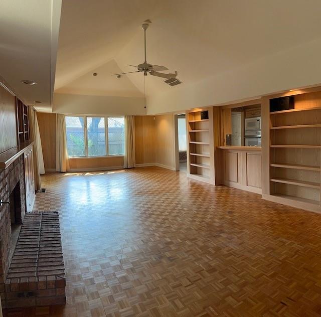 10 E Franklin Street Property Photo 8
