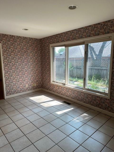 10 E Franklin Street Property Photo 11