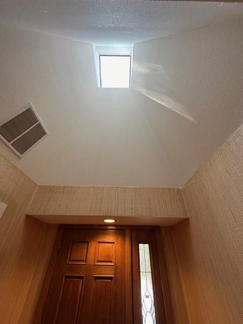 10 E Franklin Street Property Photo 17