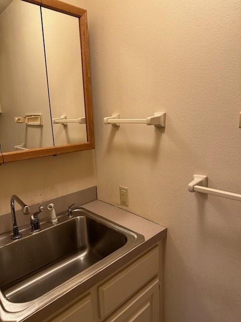 10 E Franklin Street Property Photo 20