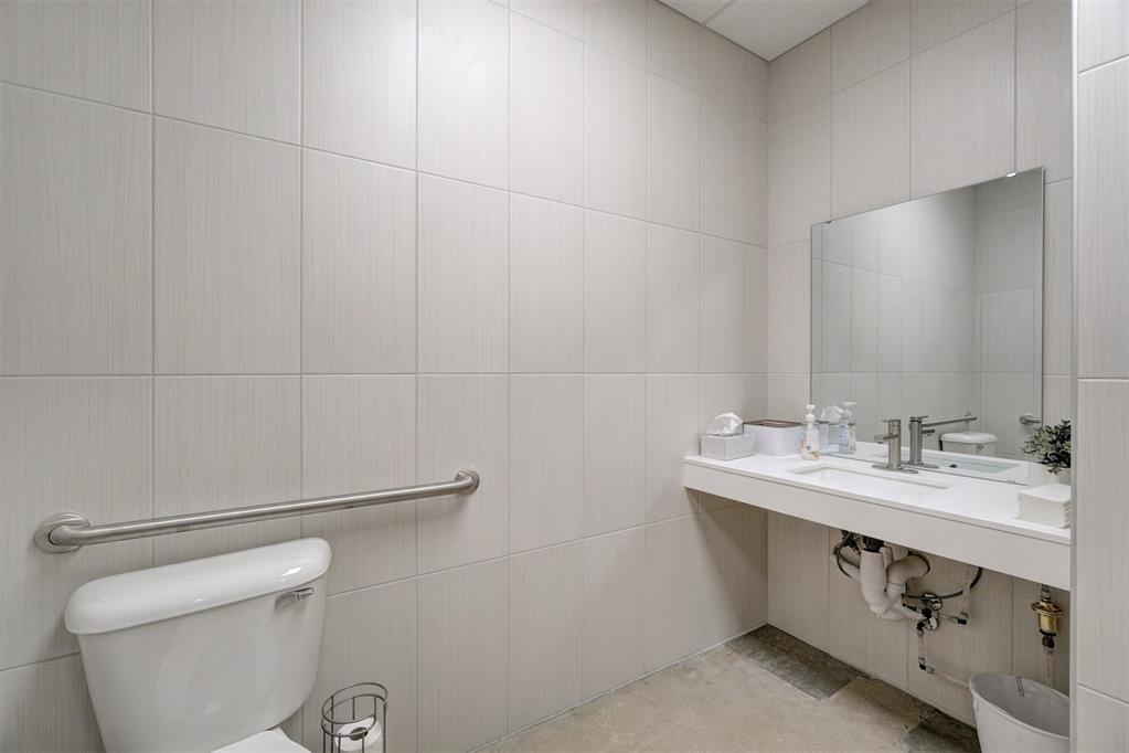 3250 36th Ave Nw 120 Property Photo 9