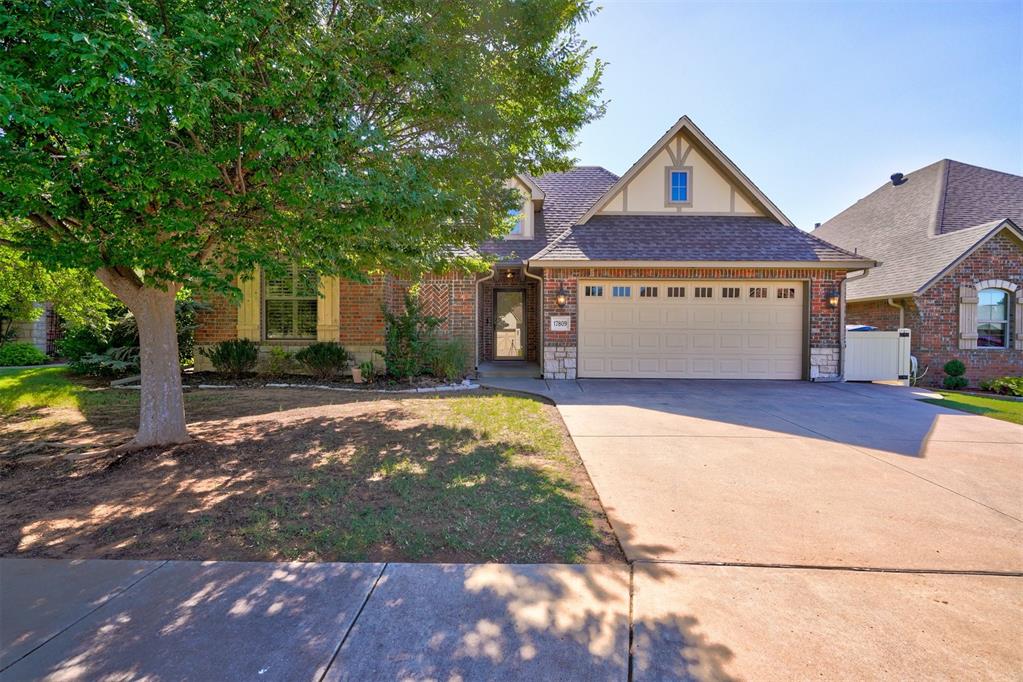 17809 Griffin Gate Drive Property Photo 2