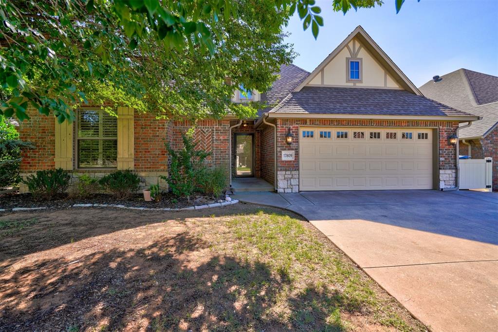17809 Griffin Gate Drive Property Photo 4