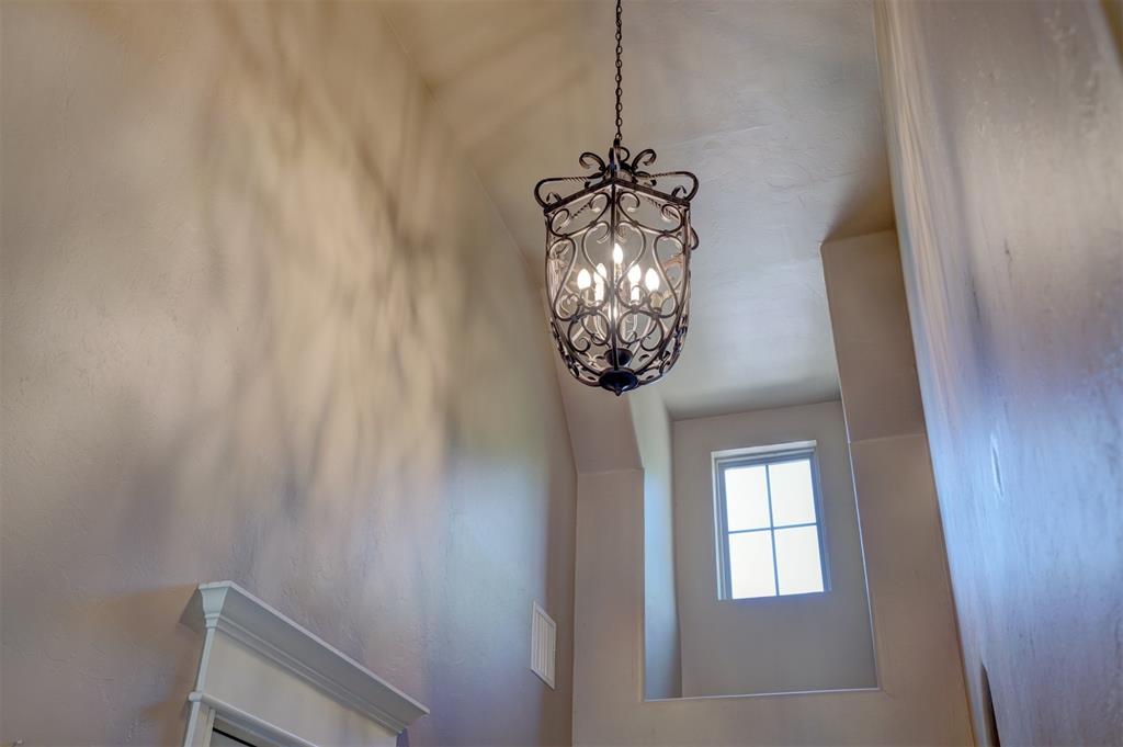 17809 Griffin Gate Drive Property Photo 7