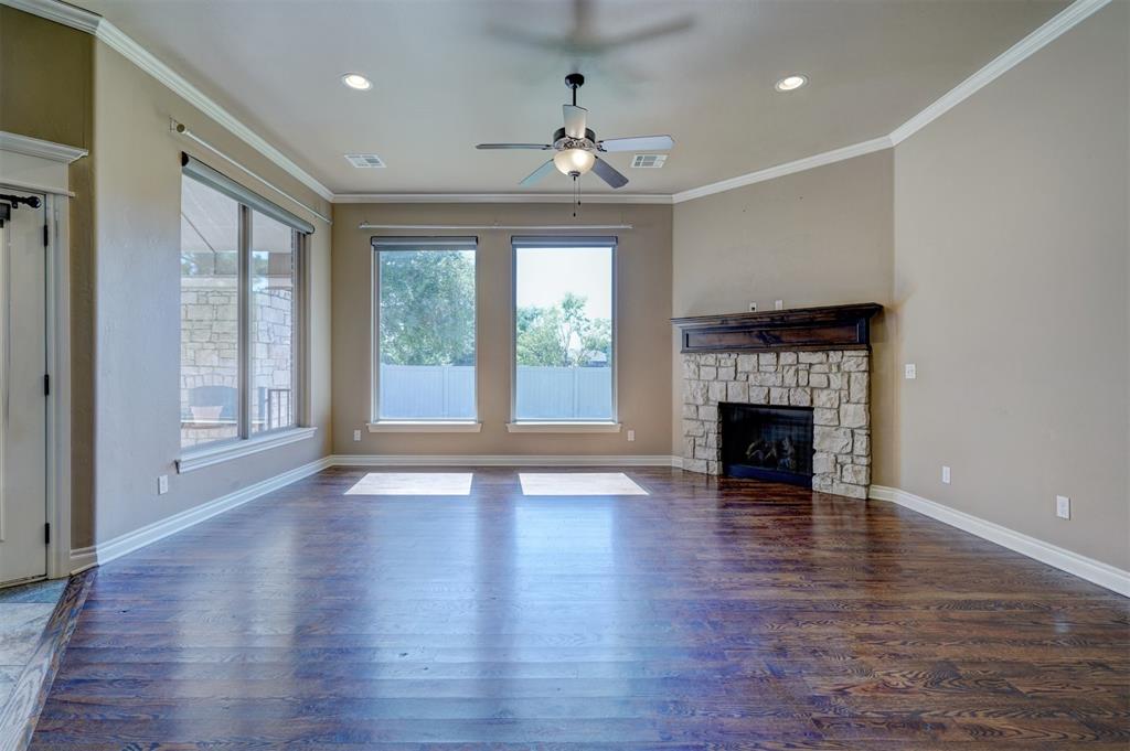 17809 Griffin Gate Drive Property Photo 9