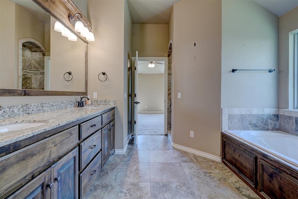 17809 Griffin Gate Drive Property Photo 31