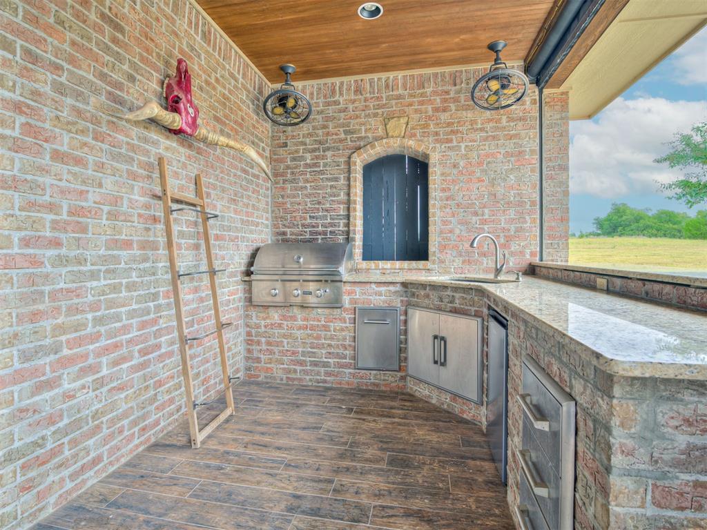 1746 County Road 1240 Property Photo 31