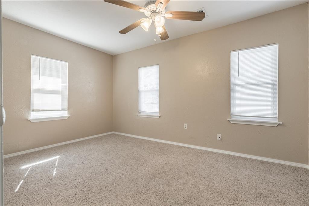 9904 Se 43rd Street Property Photo 8