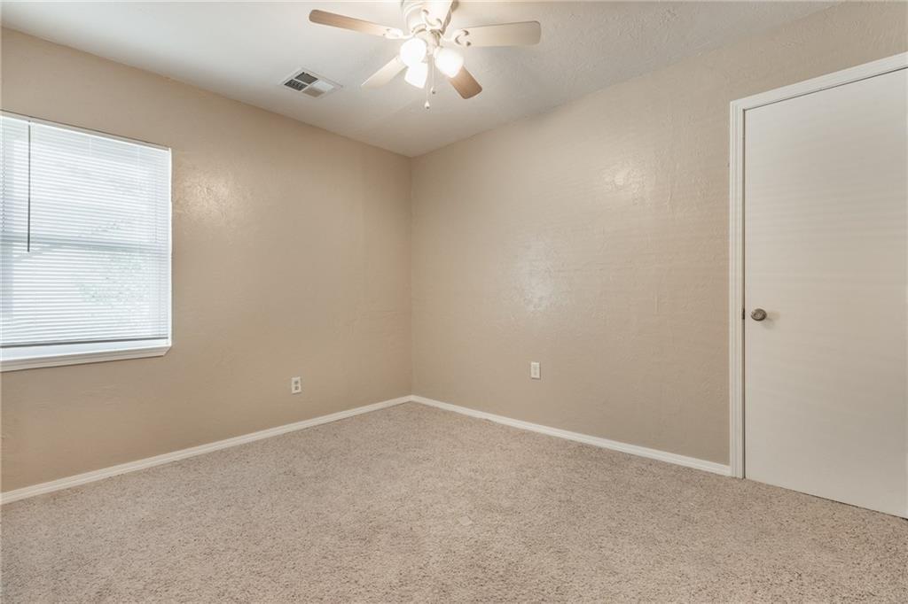 9904 Se 43rd Street Property Photo 10