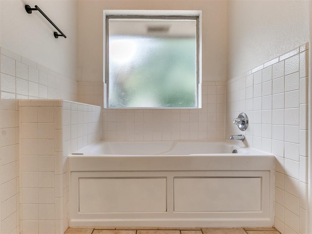 216 Gallant Way Property Photo 11