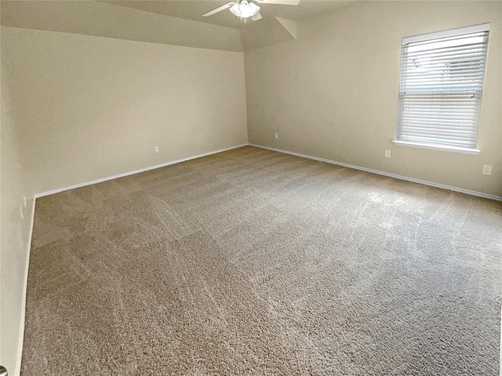9605 Ella Lane Property Photo 6
