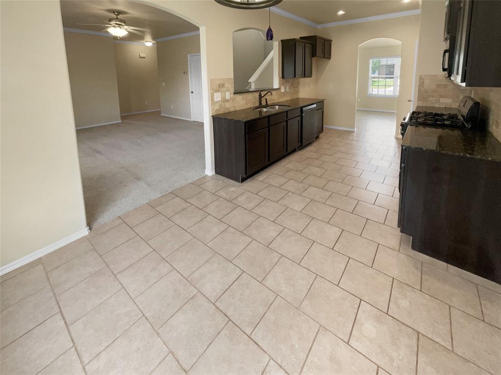 9605 Ella Lane Property Photo 7