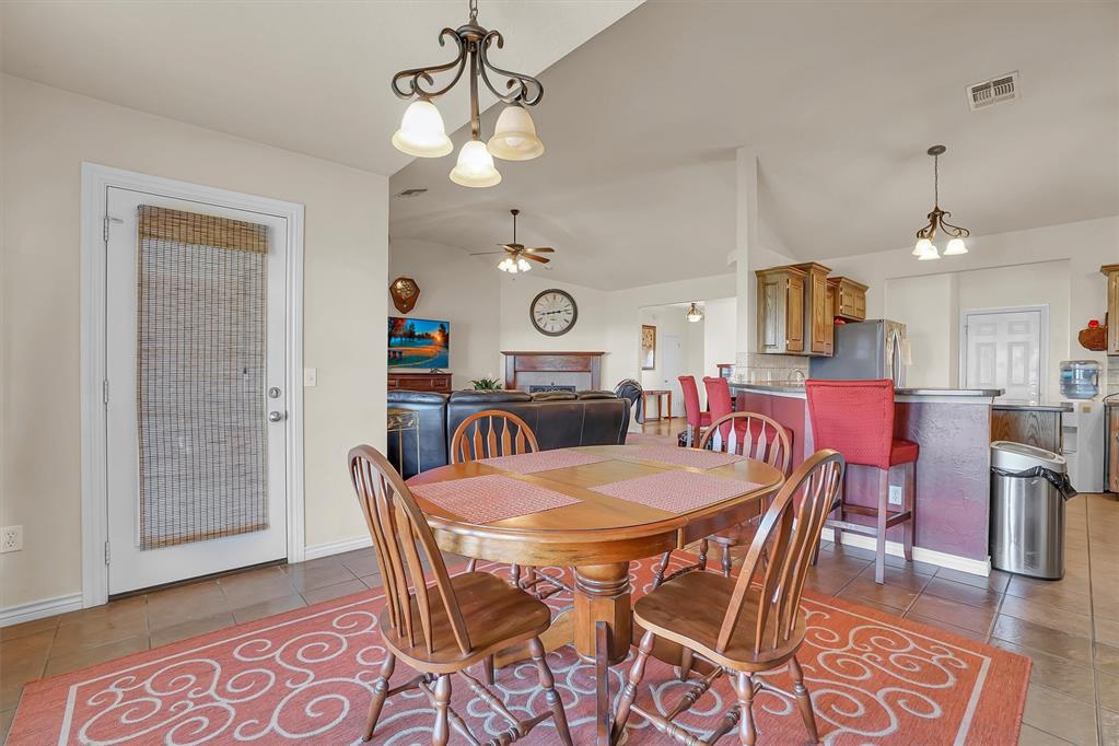 1817 Hunter Pointe Circle Property Photo 12