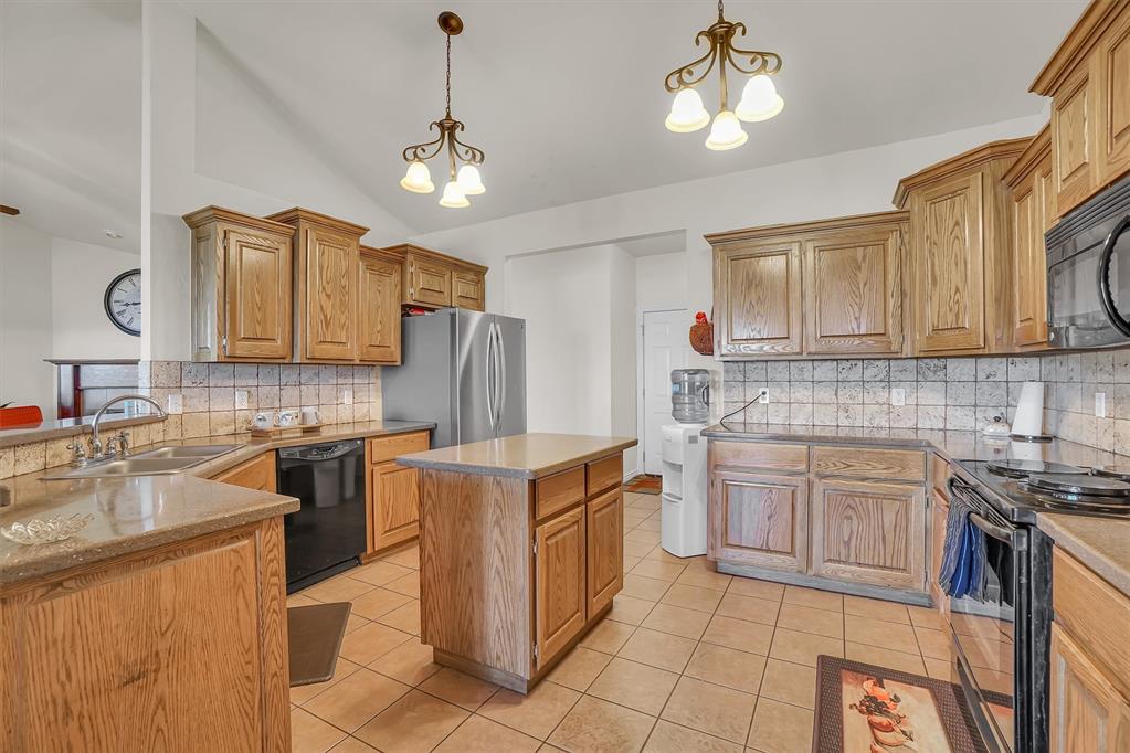 1817 Hunter Pointe Circle Property Photo 14