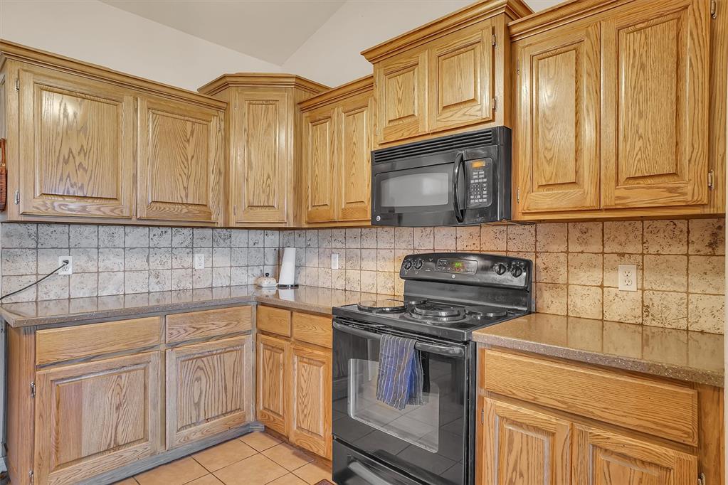 1817 Hunter Pointe Circle Property Photo 15