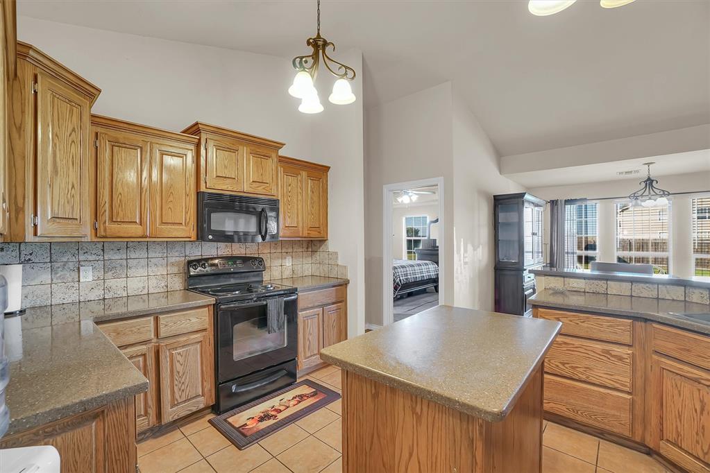 1817 Hunter Pointe Circle Property Photo 16
