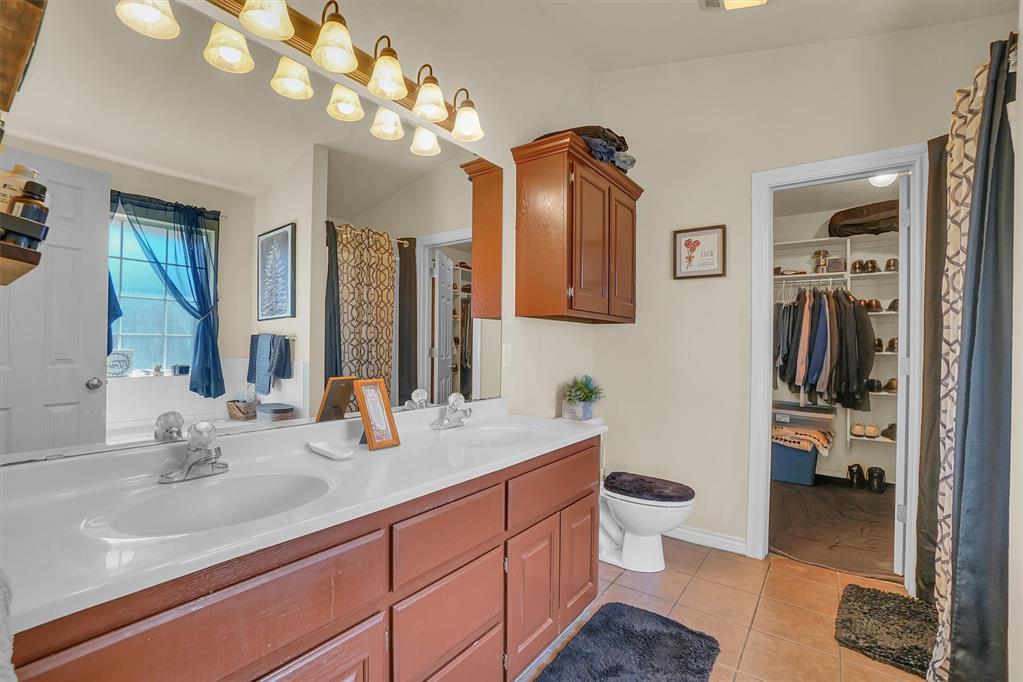 1817 Hunter Pointe Circle Property Photo 21