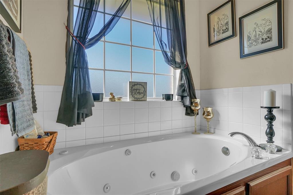 1817 Hunter Pointe Circle Property Photo 22