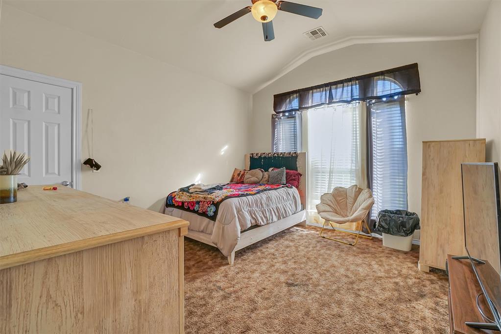 1817 Hunter Pointe Circle Property Photo 24