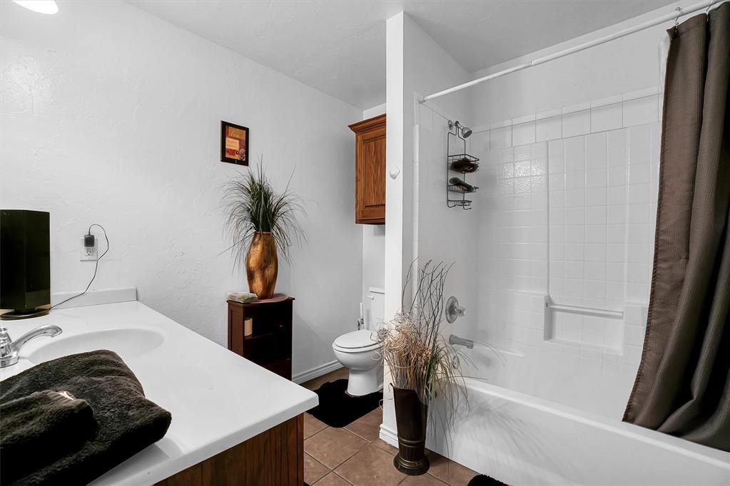 1817 Hunter Pointe Circle Property Photo 26