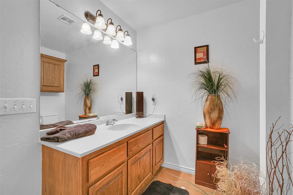 1817 Hunter Pointe Circle Property Photo 27