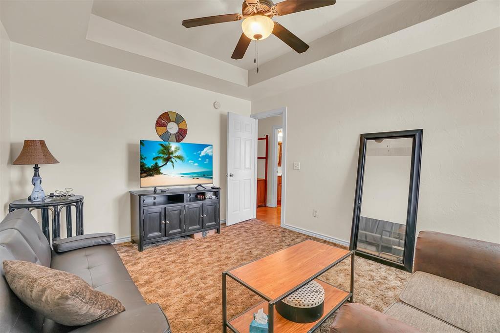 1817 Hunter Pointe Circle Property Photo 29