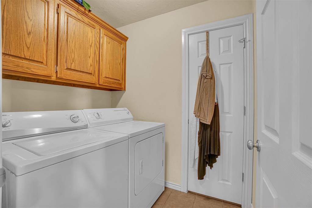 1817 Hunter Pointe Circle Property Photo 32