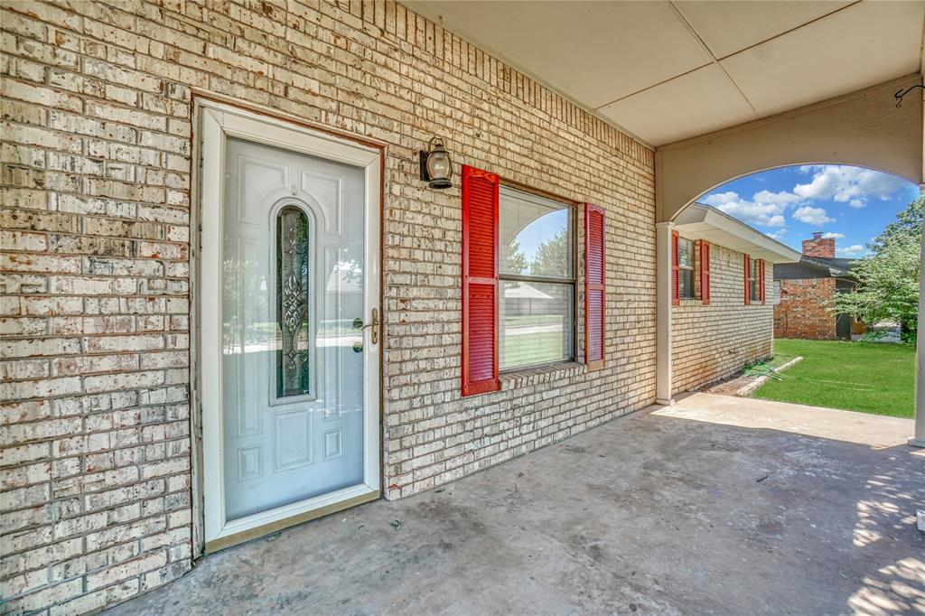 904 S Ohio Property Photo 6