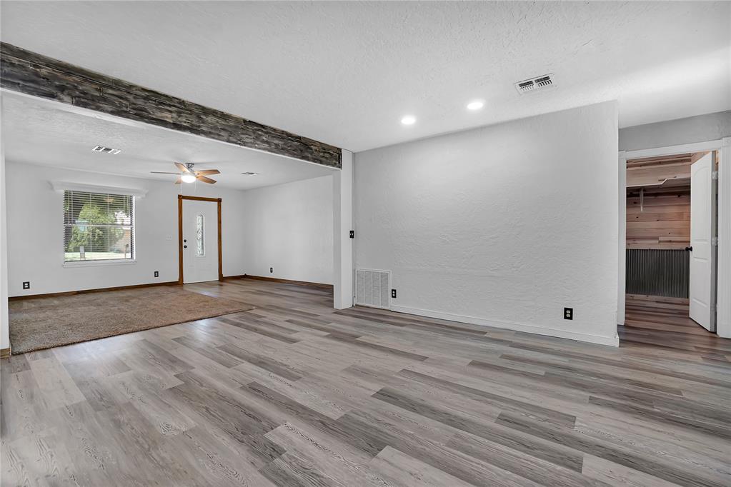 904 S Ohio Property Photo 20