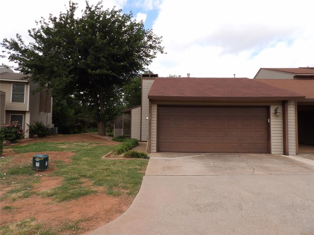 12019 Hawthorne Lane Property Photo 1