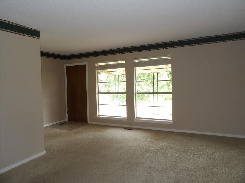 12019 Hawthorne Lane Property Photo 15