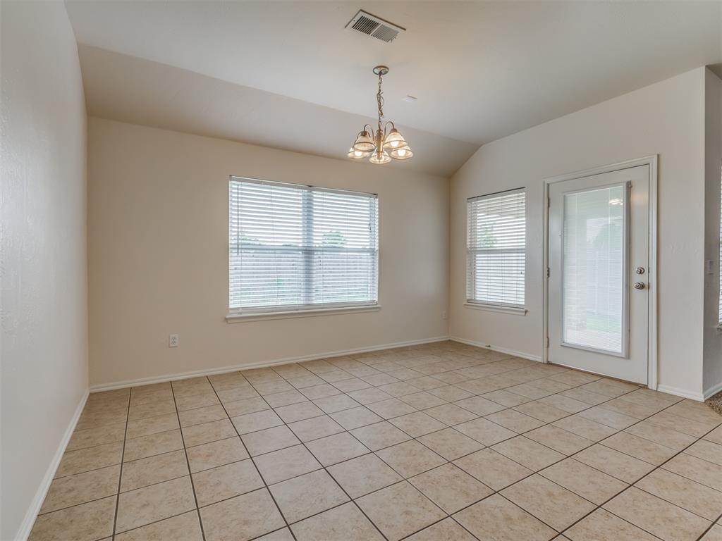 802 E Elder Street Property Photo 13