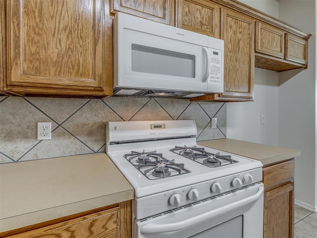 802 E Elder Street Property Photo 18