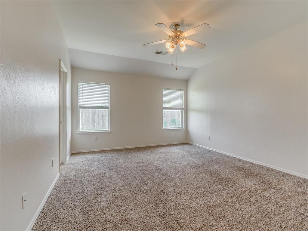 802 E Elder Street Property Photo 21