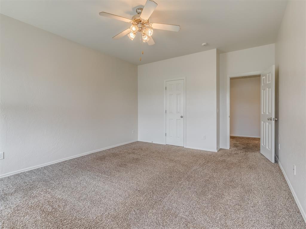 802 E Elder Street Property Photo 22