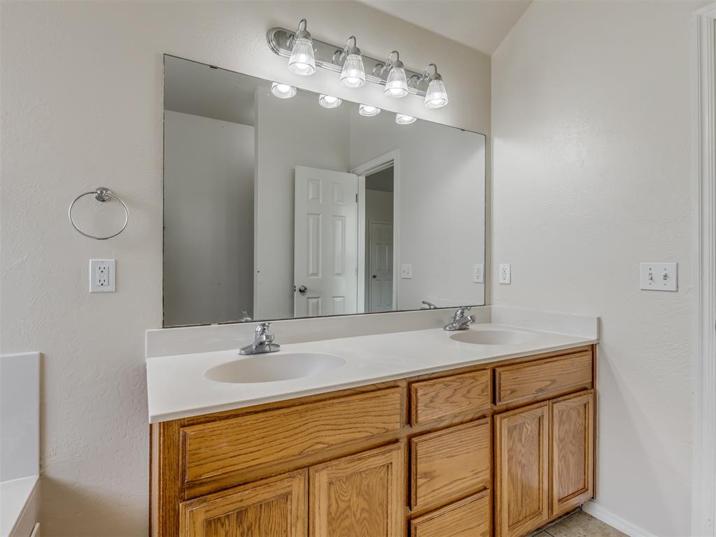 802 E Elder Street Property Photo 26