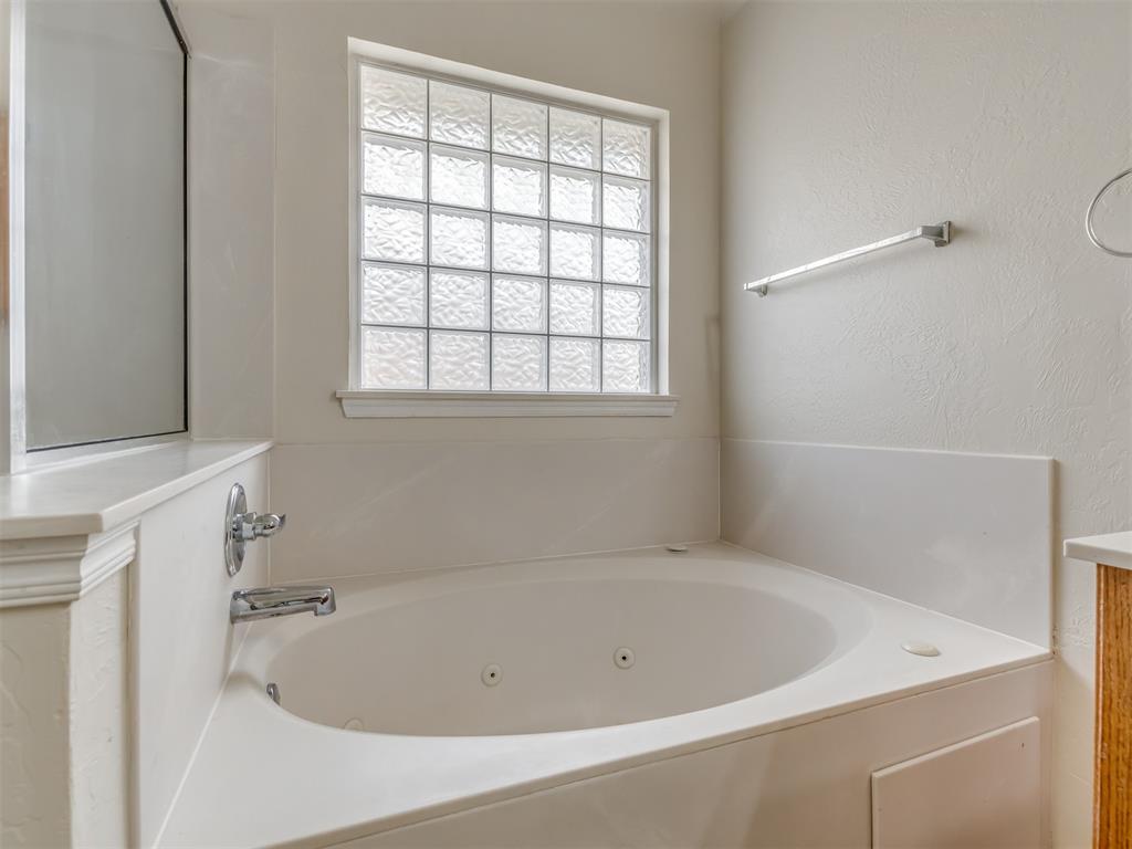 802 E Elder Street Property Photo 28
