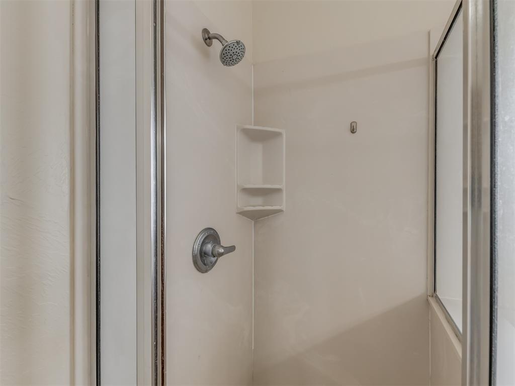 802 E Elder Street Property Photo 29