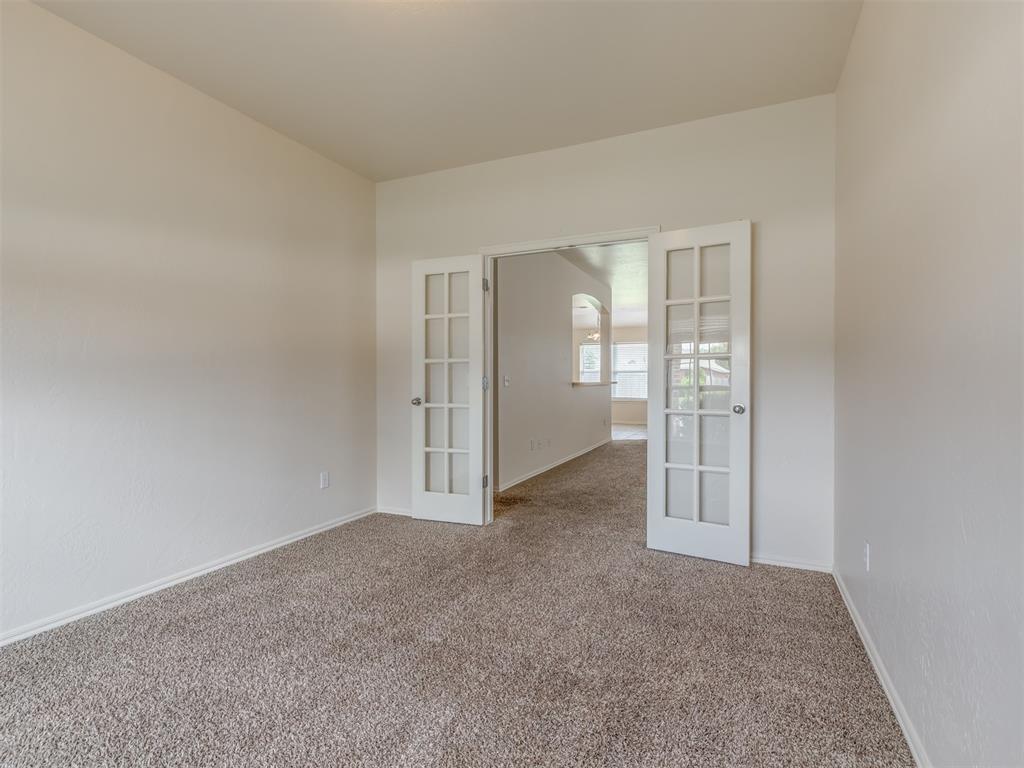 802 E Elder Street Property Photo 42