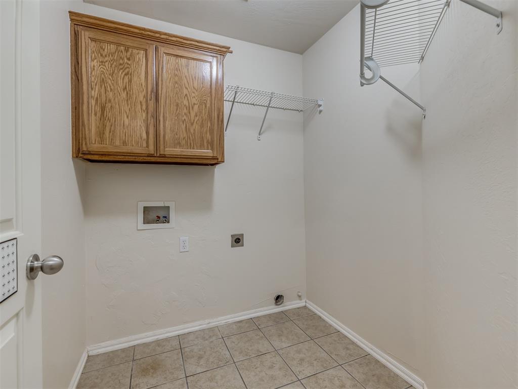 802 E Elder Street Property Photo 43