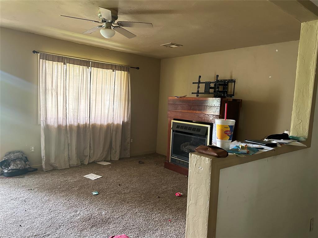 204 Jackson Street Property Photo 4