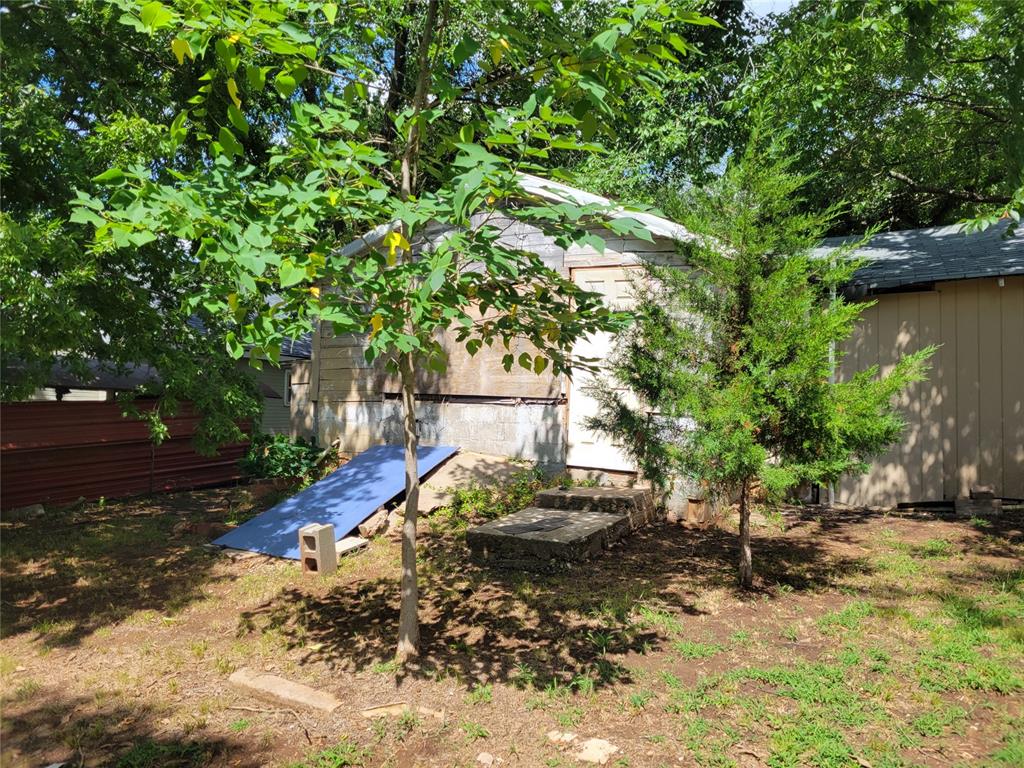 311 S Bertha Street Property Photo 4