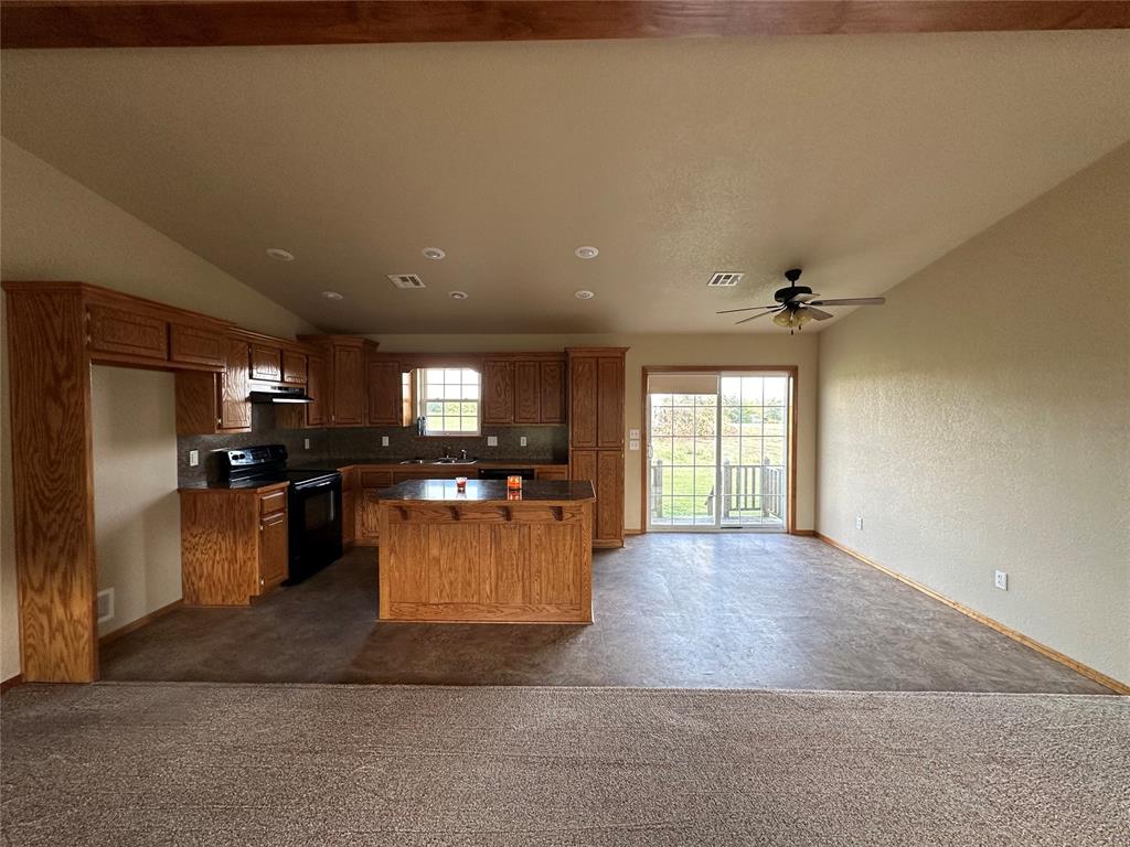 106998 S 18 Highway Property Photo 5
