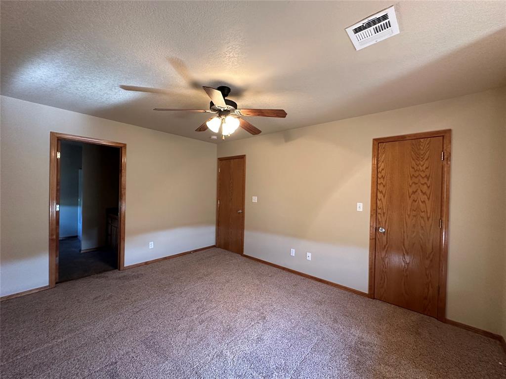 106998 S 18 Highway Property Photo 10