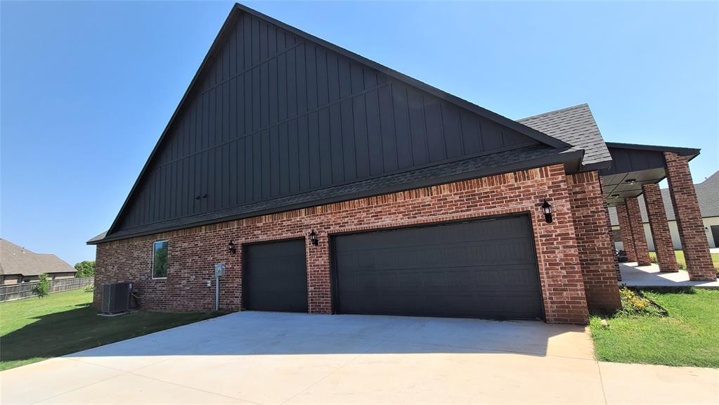 1425 W Harvard Way Property Photo 4
